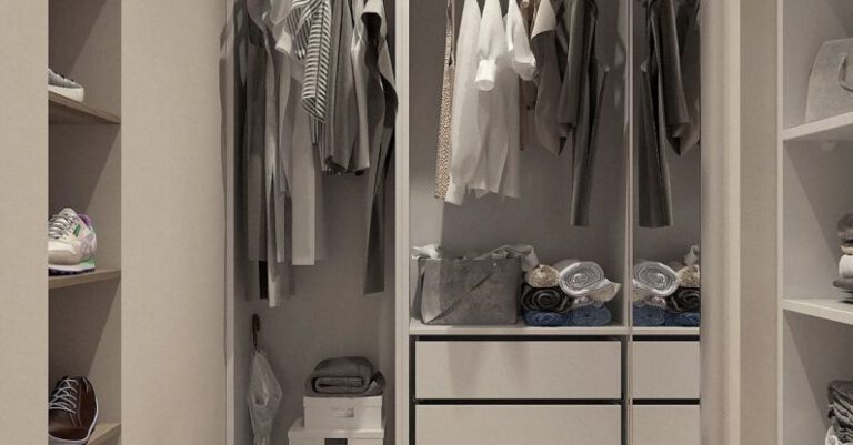 What Are the Steps to Simplify My Wardrobe?